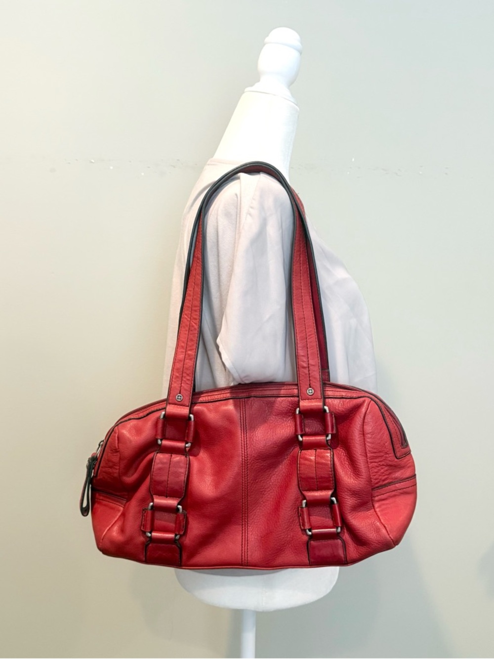 Y2K Vintage Kenneth Cole Red Leather Medium Baguette Shoulder Bag Purse